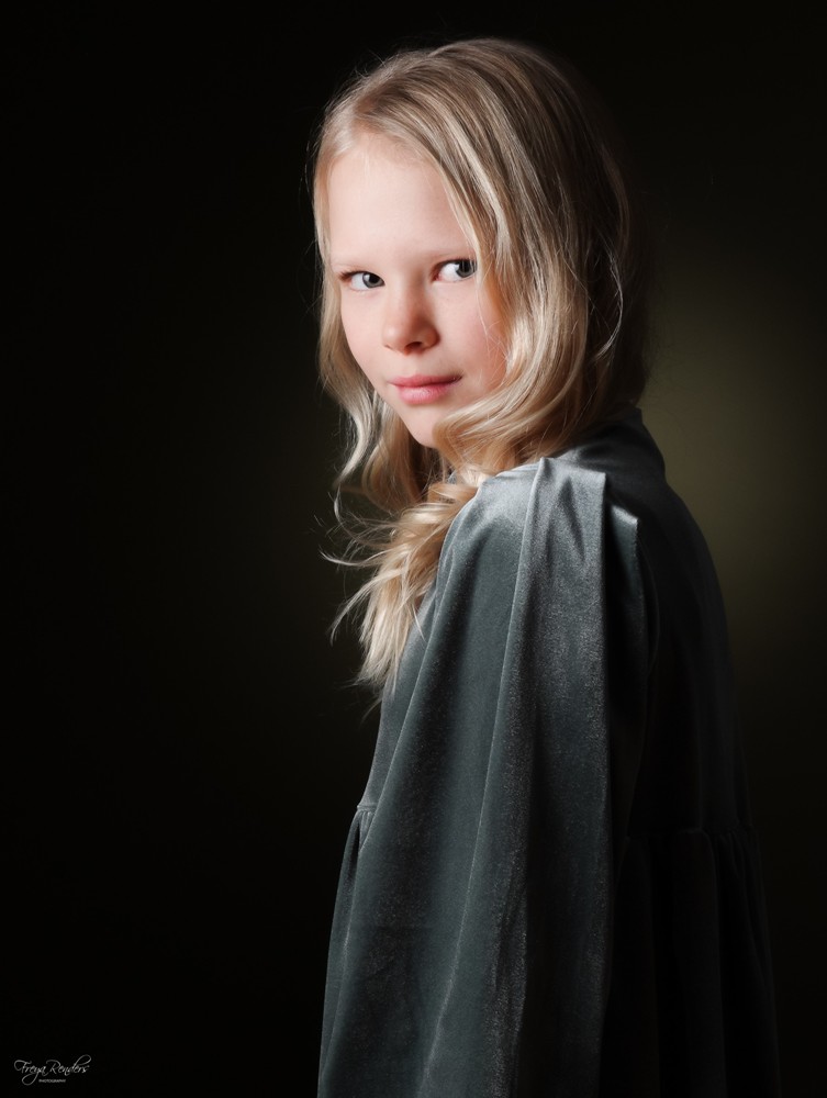 Mila VDP | Network Model Agency