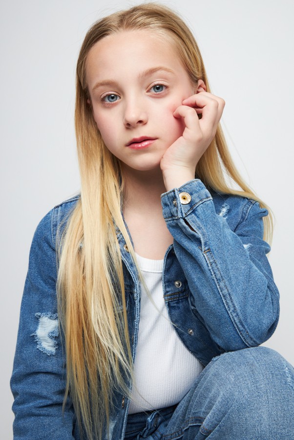 Shae-Lynn dJ | Network Model Agency