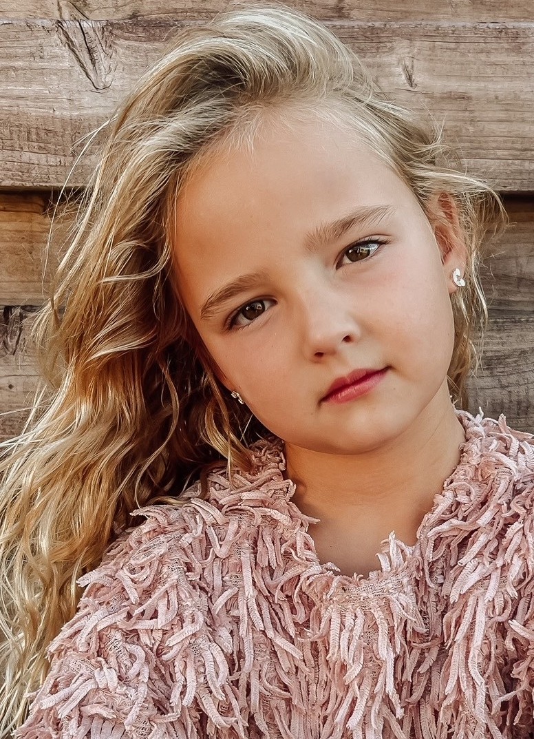 Violette vdB Network Model Agency